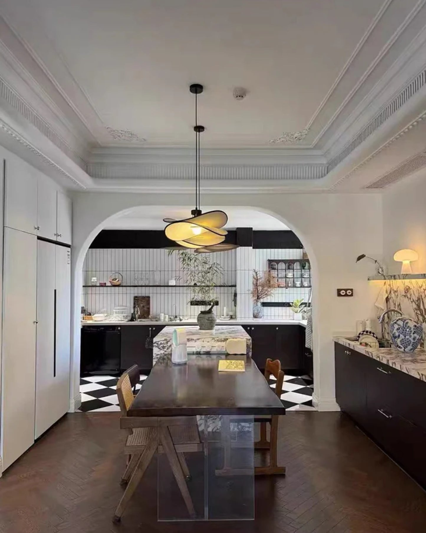 Papillon pendant light