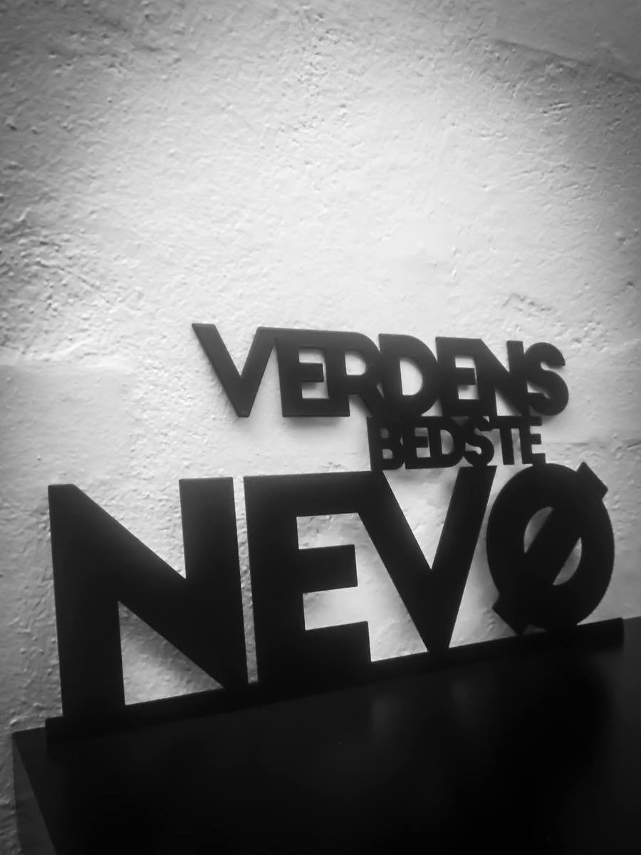 Verdens bedste nevø - Sortlakeret 37x20cm