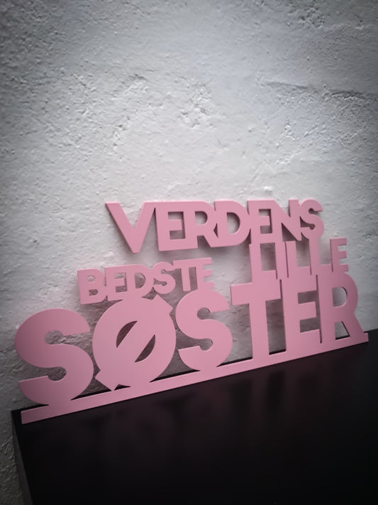 World's best little sister - Pink lacquered 42x18.5cm